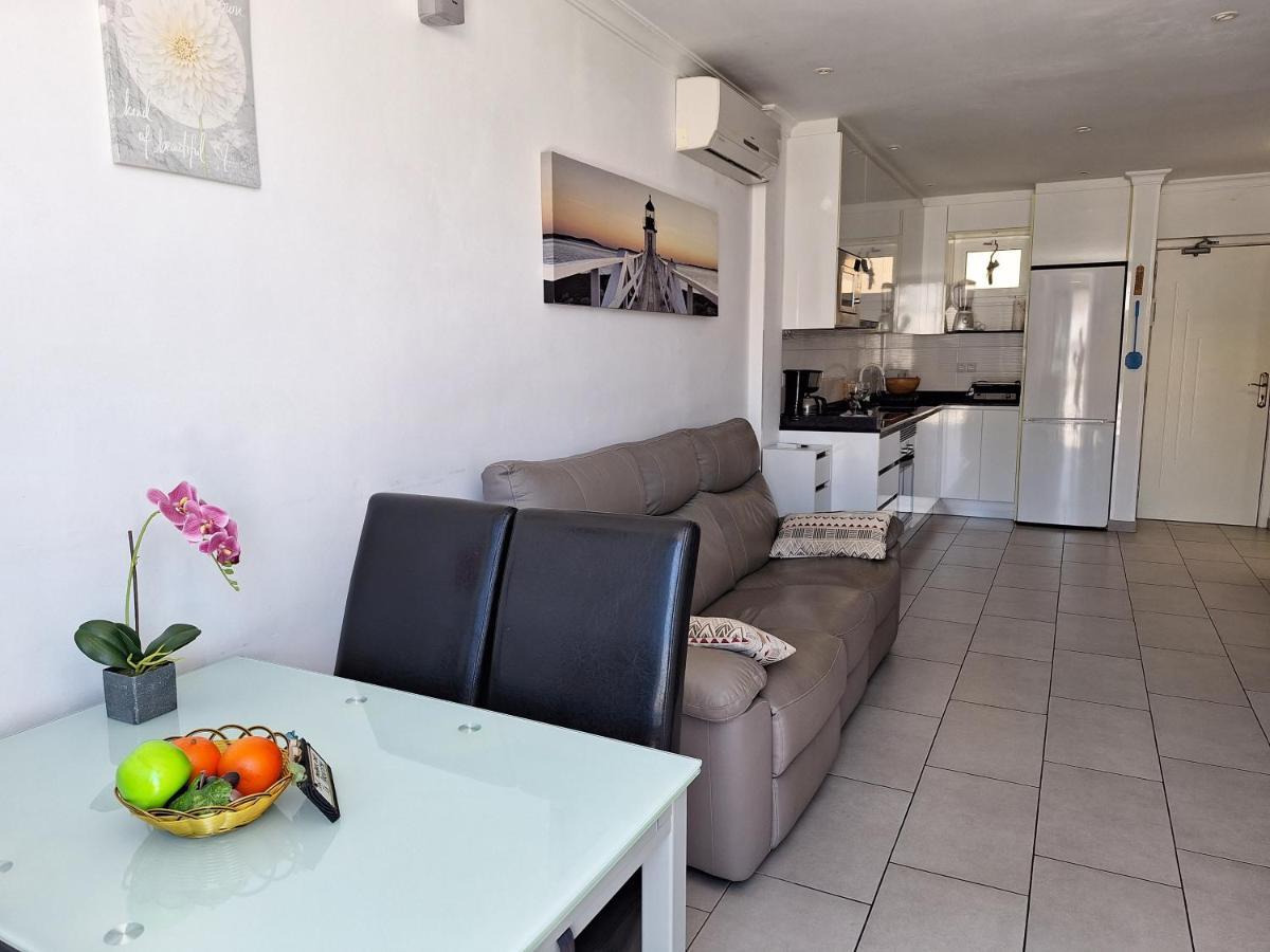 Solaris - Refurbished, Top Floor, Sea Views Пуерто Рико Екстериор снимка
