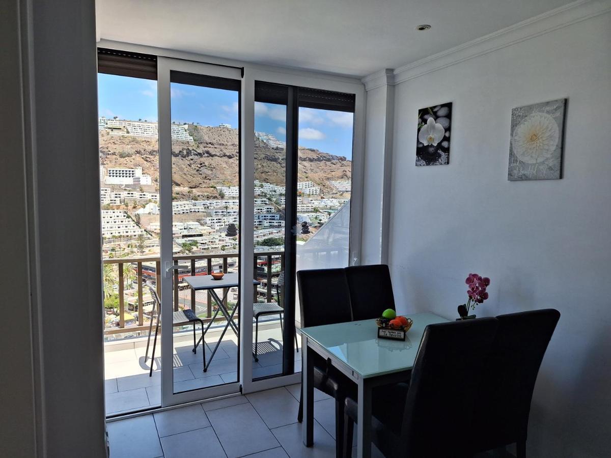 Solaris - Refurbished, Top Floor, Sea Views Пуерто Рико Екстериор снимка